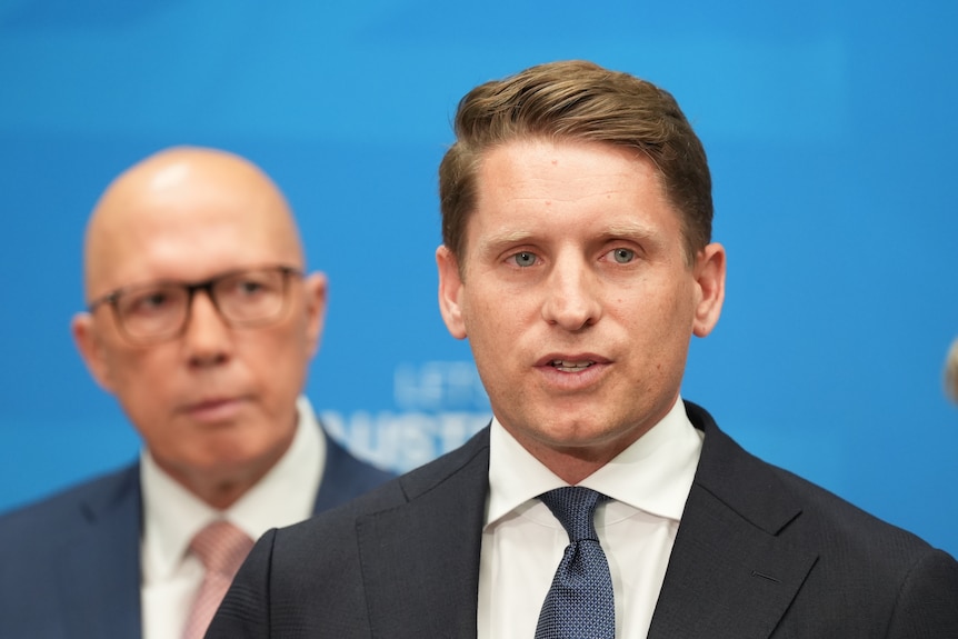 工党西澳选区再添一席 独立议员凯特·钱尼成功连任