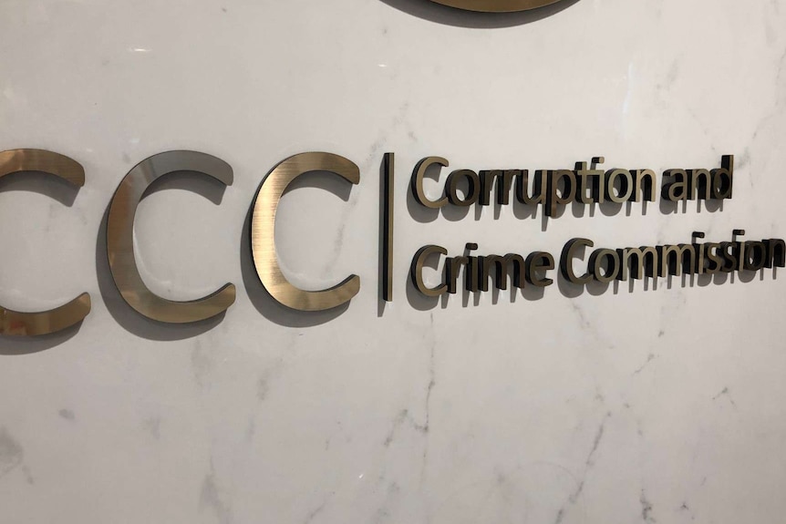 司法部调查公职人员聘用17岁亲属案 被指"调查不力"