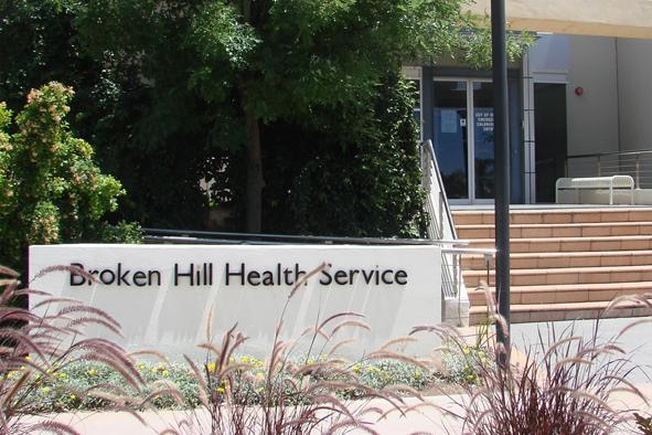 布罗肯希尔男子在家庭住所持厨刀刺伤兄长被判有罪