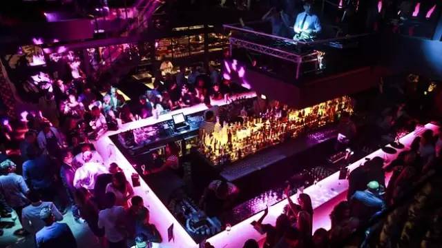 【墨尔本喜爱夜蒲】工作学习累到趴下!各位浪起来~ 夜店Clubbing去嗎?